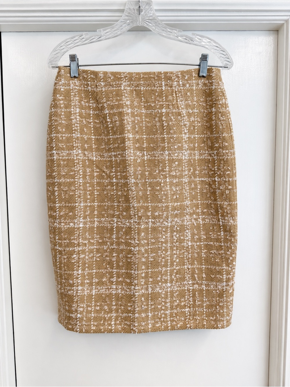NWT Ann Taylor Camel Tweed Pencil Skirt with White Check, Size 4